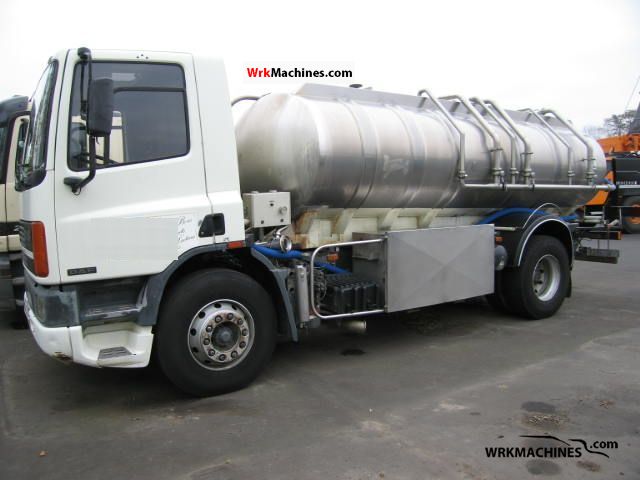 1996 DAF 75 75.240 Truck over 7.5t Food Carrier photo
