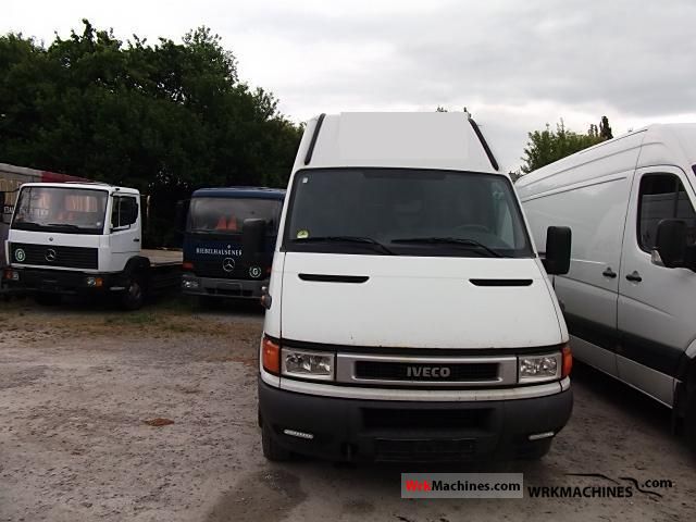 2004 IVECO Daily III 35C15 Van or truck up to 7.5t Box-type delivery van - high and long photo
