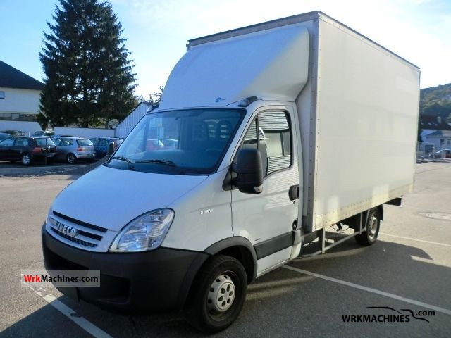 2007 IVECO Daily III 35S12 Van or truck up to 7.5t Box photo