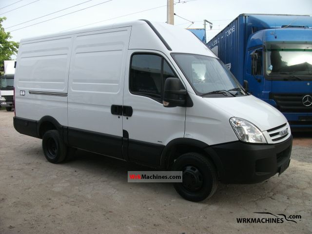 2007 IVECO Daily III 50C18 Van or truck up to 7.5t Box-type delivery van - high and long photo