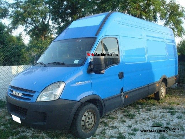 2006 IVECO Daily III 35S18 Van or truck up to 7.5t Other vans/trucks up to 7,5t photo