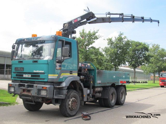 2001 IVECO EuroTrakker 260 E 37 Truck over 7.5t Truck-mounted crane photo