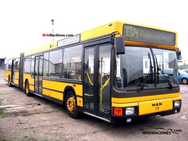 1997 MAN NG NG 312 Coach Articulated bus photo
