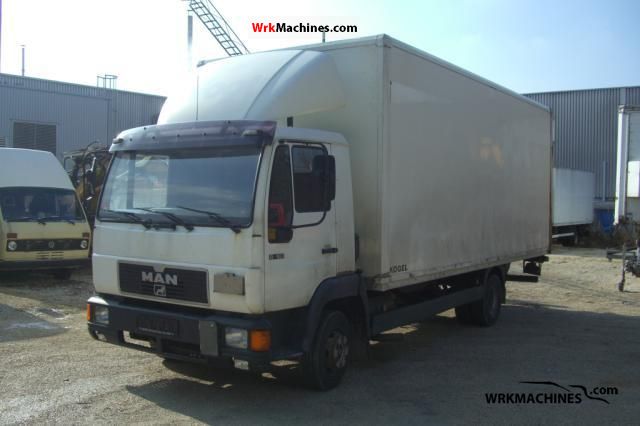 1999 MAN L 2000 8.163 Van or truck up to 7.5t Box photo