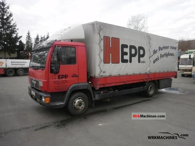 1998 MAN L 2000 8.220 Van or truck up to 7.5t Stake body and tarpaulin photo