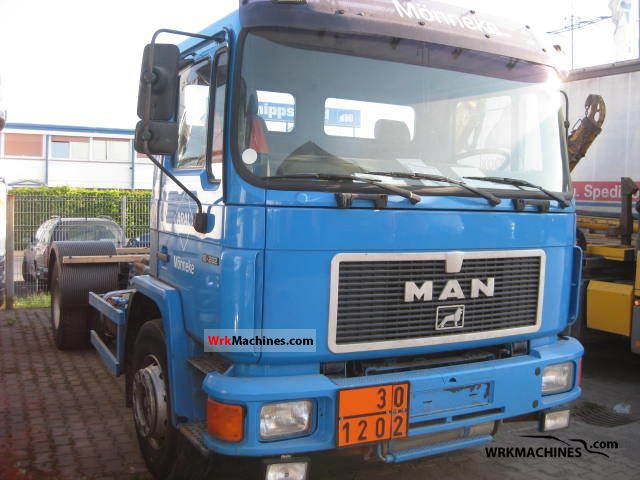 1996 MAN M 90 18.262 Truck over 7.5t Chassis photo