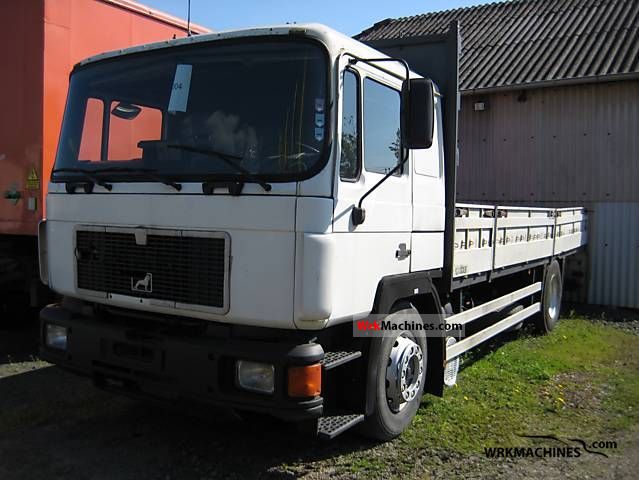 1991 MAN F 90 19.322 Truck over 7.5t Stake body photo