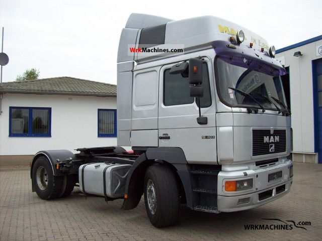 1995 MAN F 2000 19.403 Semi-trailer truck Standard tractor/trailer unit photo