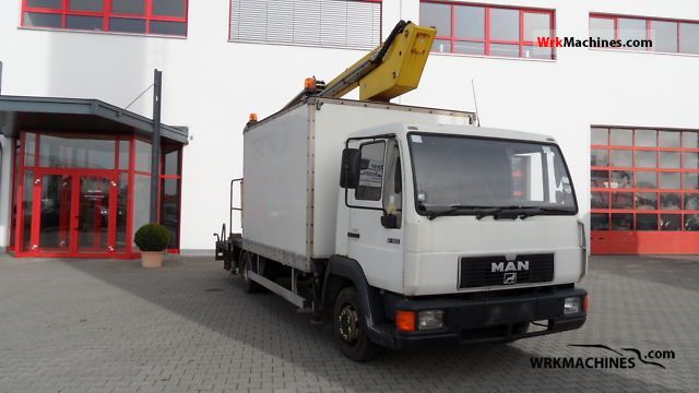 2000 MAN L 2000 8.163 Van or truck up to 7.5t Hydraulic work platform photo