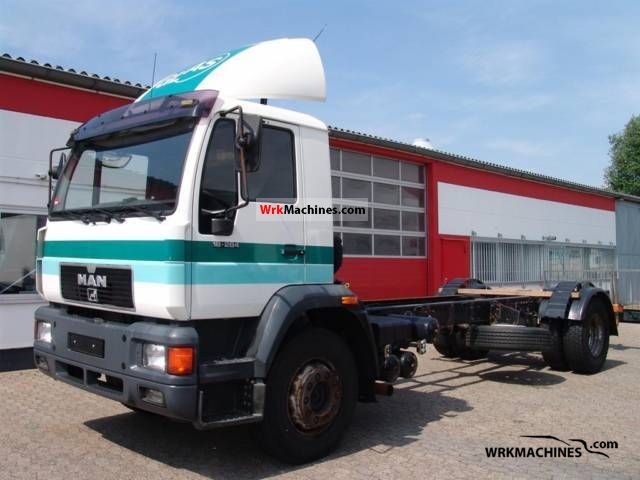 2000 MAN M 2000 L 18.284 Truck over 7.5t Chassis photo