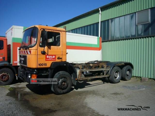 1991 MAN F 90 26.272 Truck over 7.5t Chassis photo