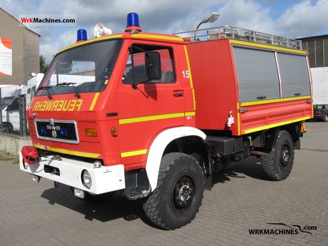 1988 MAN G 8.136 Van or truck up to 7.5t Ambulance photo