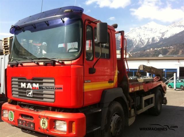 2001 MAN F 2000 19.314 FLC Truck over 7.5t Dumper truck photo