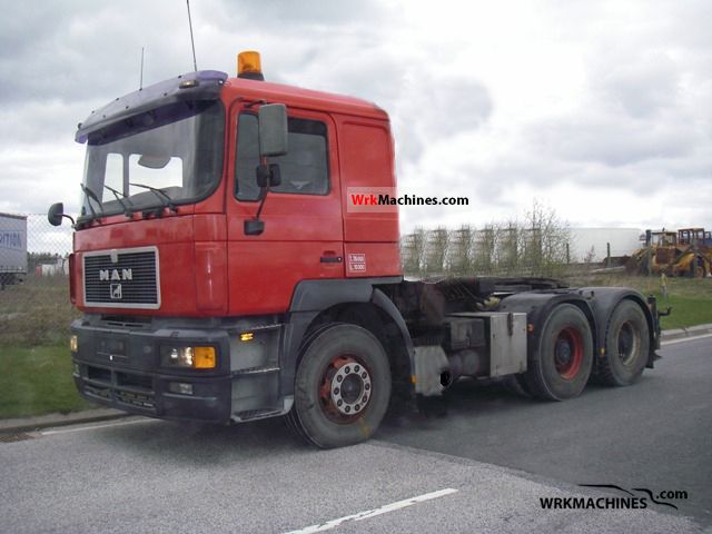 1998 MAN F 2000 26.403 Semi-trailer truck Heavy load photo