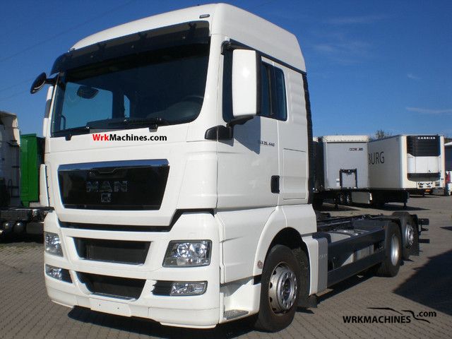 2010 MAN TGA 26.440 Truck over 7.5t Chassis photo