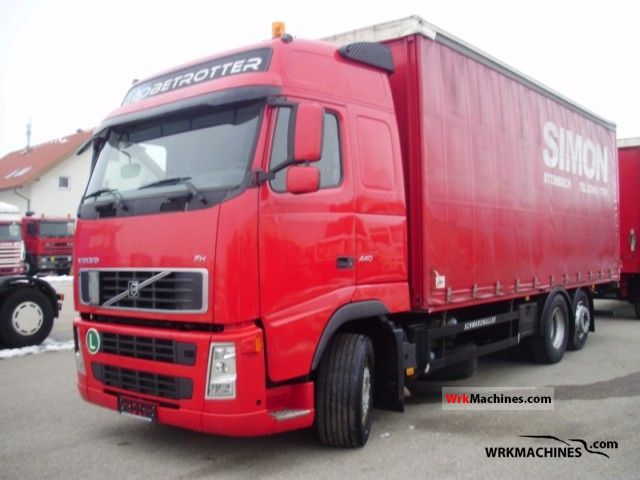 2006 VOLVO FH 440 Truck over 7.5t Stake body and tarpaulin photo